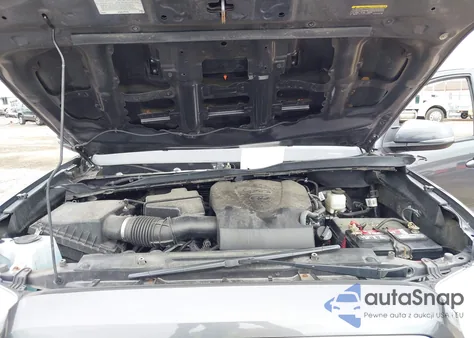 2019 Toyota Tacoma Trd Sport из США, поврежденный, VIN 5TFSZ5AN7KX207260